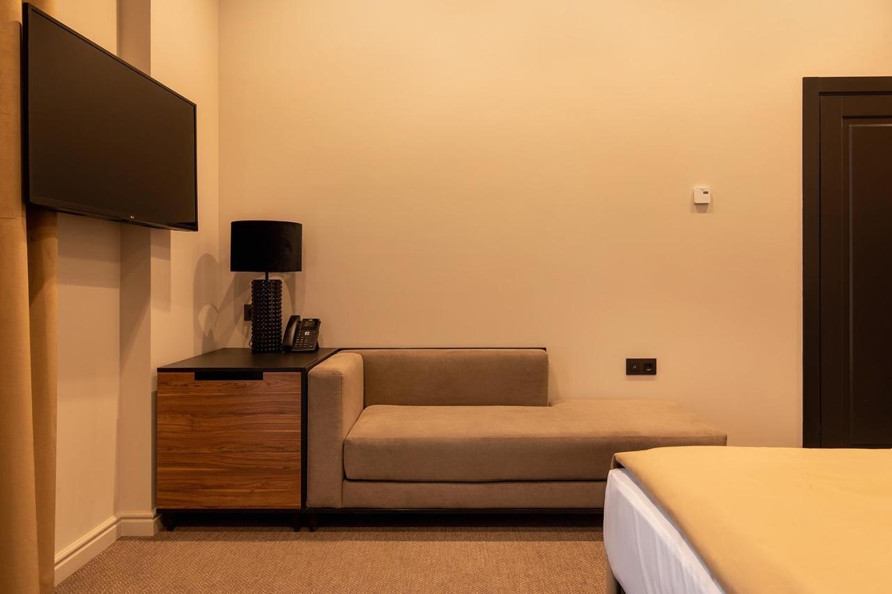 Potocki Boutique Hotel Khmel'nyts'kyy Ngoại thất bức ảnh